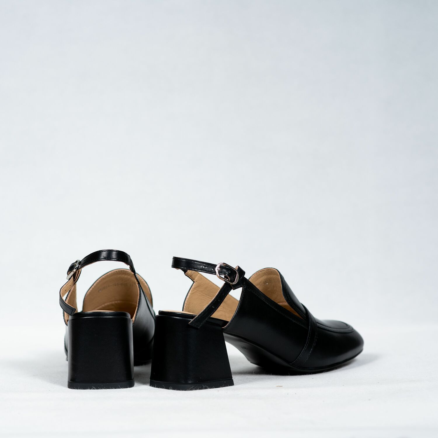 CINDY C ERIC WOMEN HEELED SANDALS