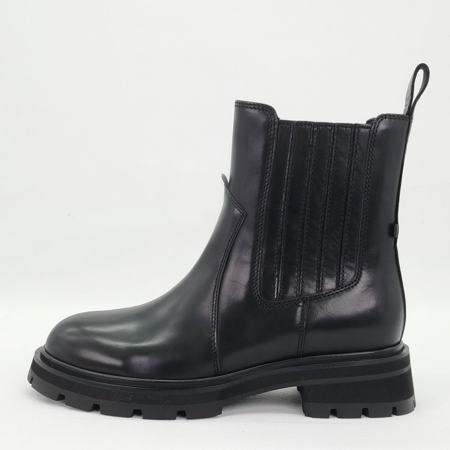 CINDY C ERIC WOMEN CHELSEA BOOTS