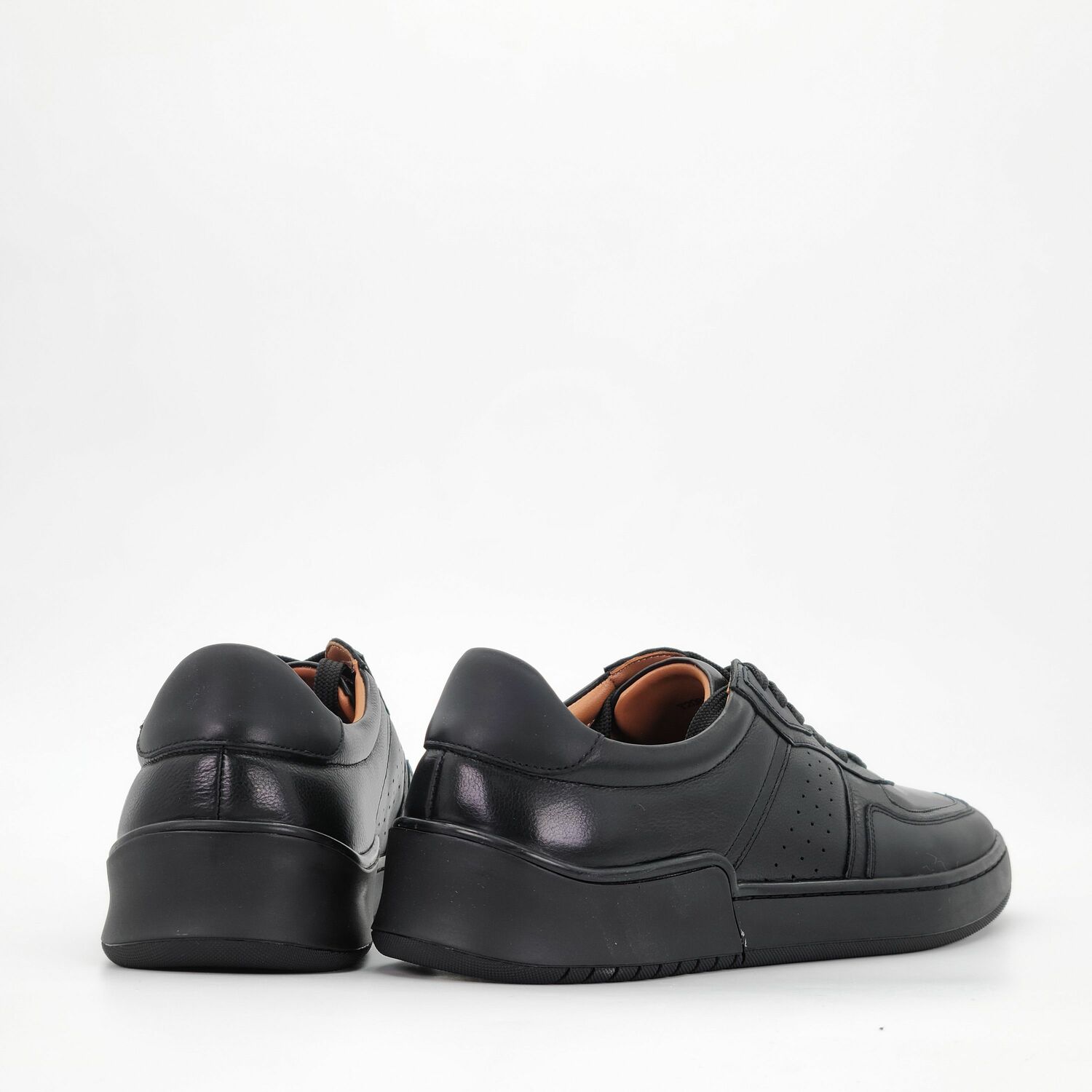 CINDY C ERIC MEN SNEAKERS