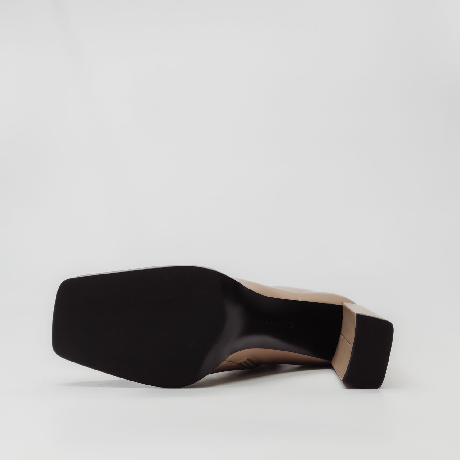 CINDY C ERIC ANKLE BOOTS