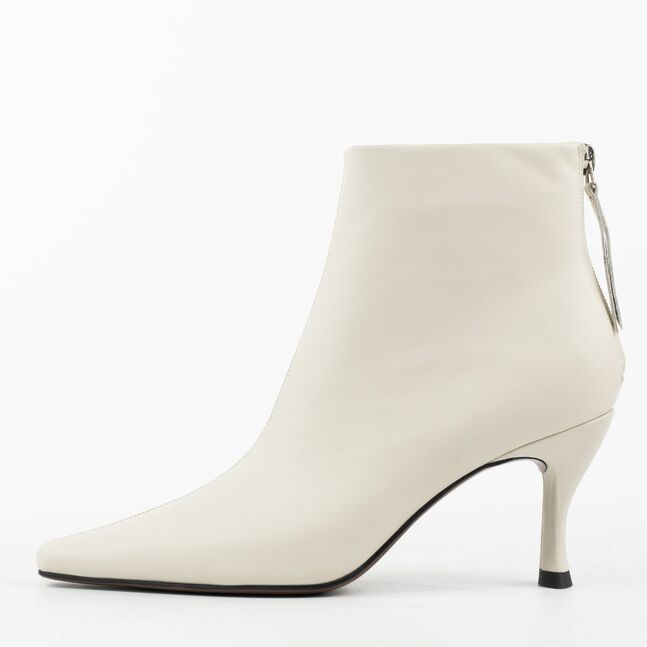 CINDY C ERIC ANKLE BOOTS