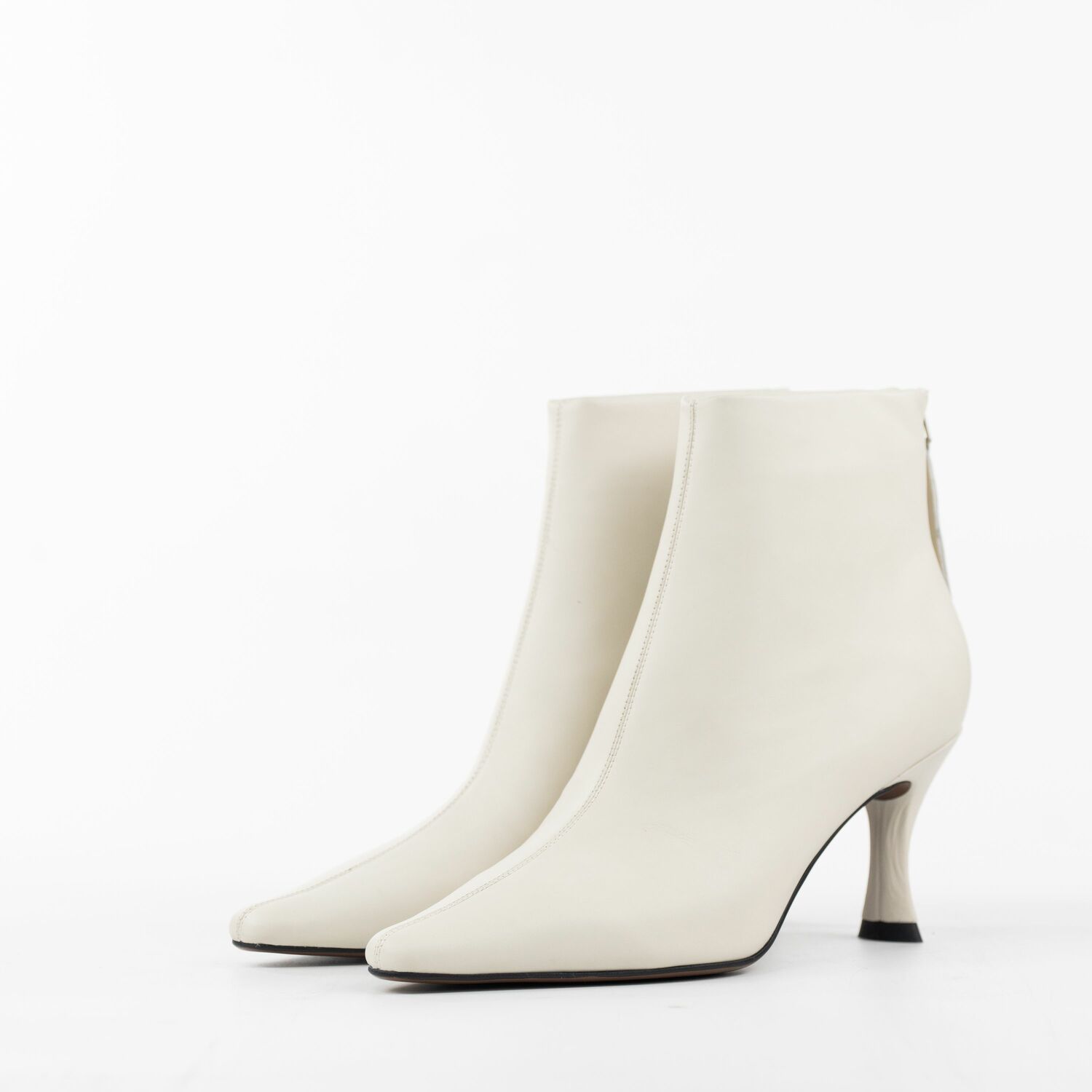 CINDY C ERIC ANKLE BOOTS