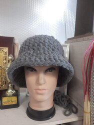 Нэхмэл малгай 
