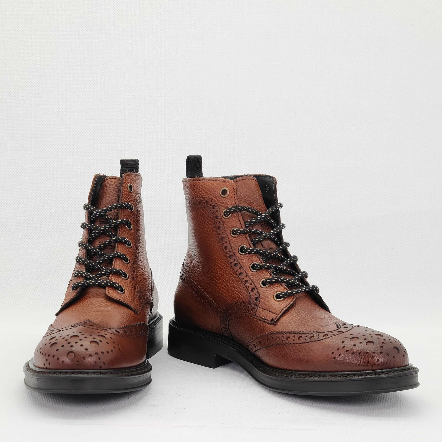 Marco Ferretti WINGTIP BOOTS