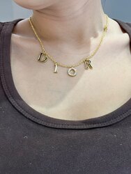 Dior зүүлт