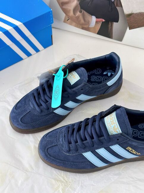 Adidas spezial