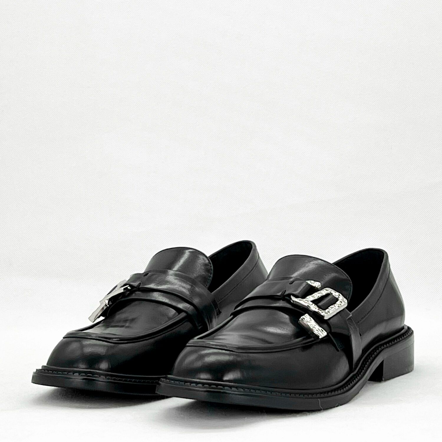 Sasha Fabiani WOMEN LOAFERS