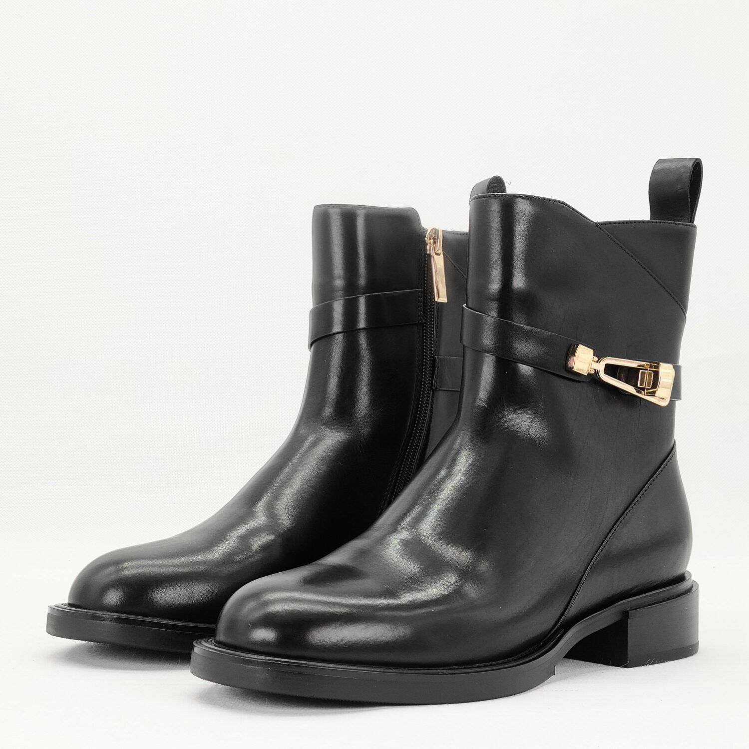Sasha Fabiani ANKLE BOOTS