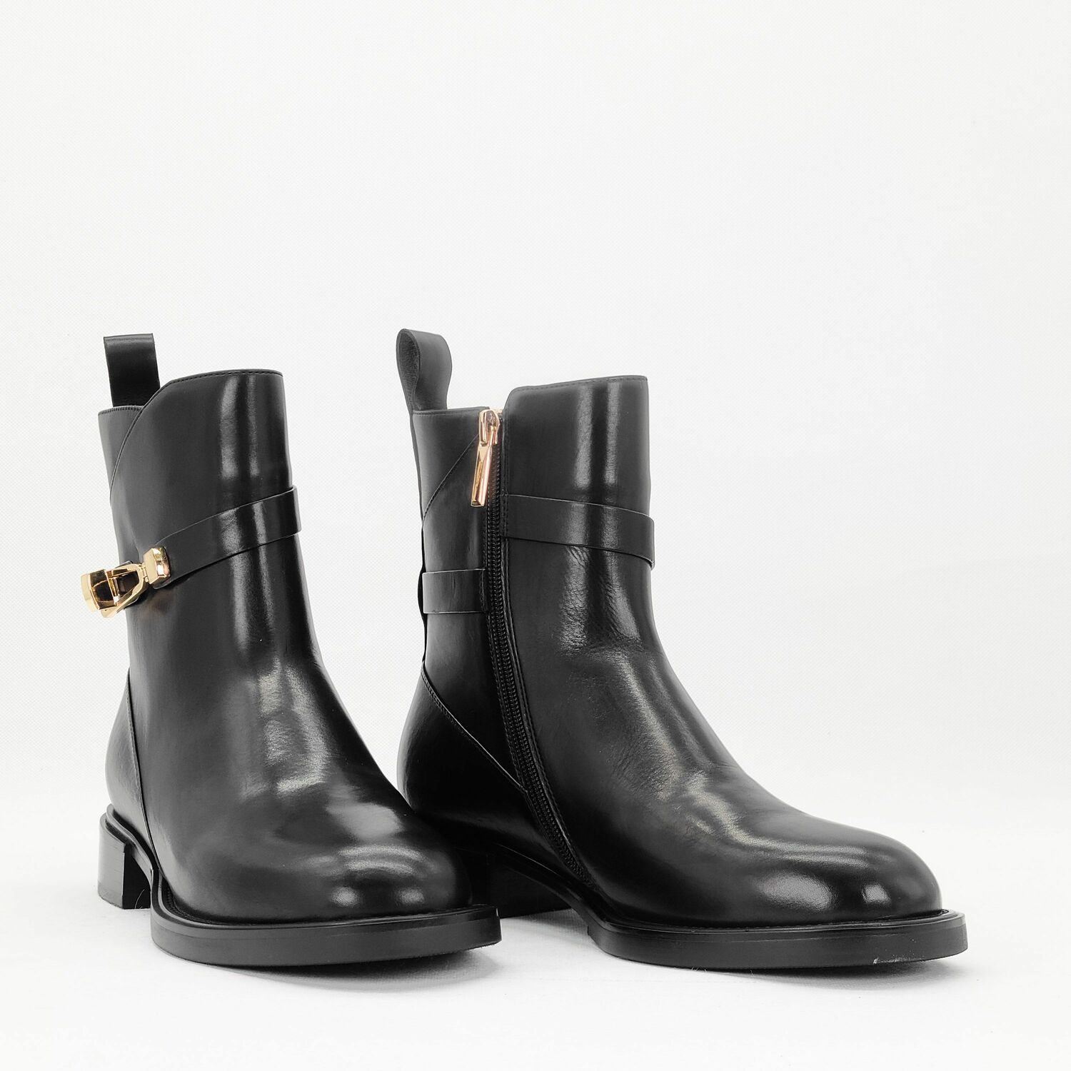Sasha Fabiani ANKLE BOOTS