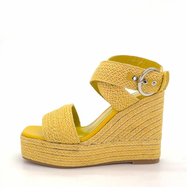 Sasha Fabiani WOMEN HEELED SANDALS