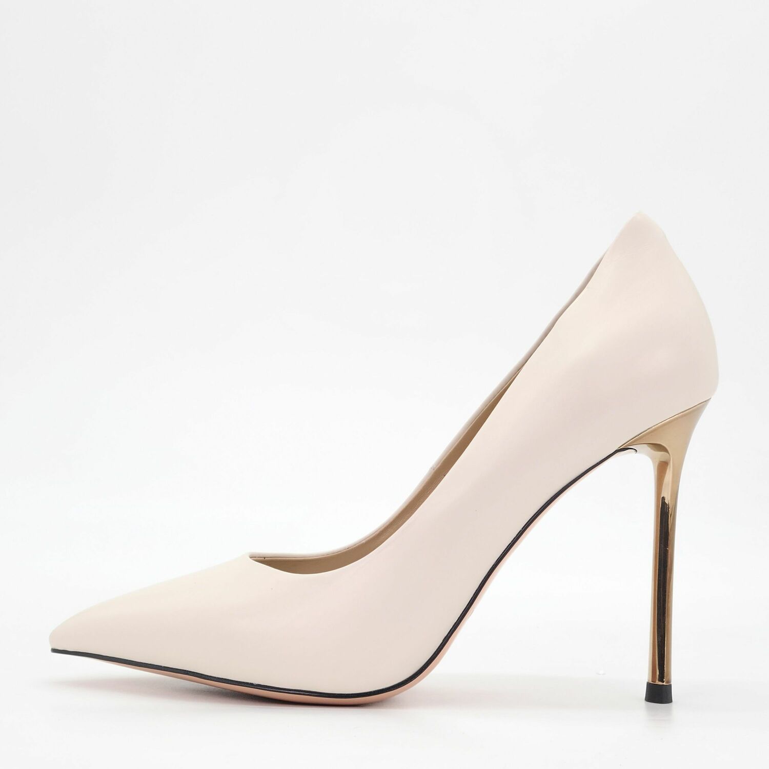 Sasha Fabiani HIGH HEELS