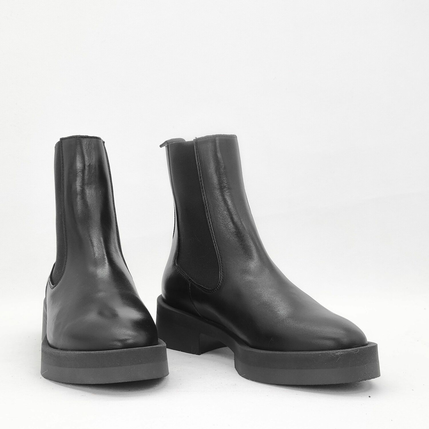 Steve Madden WOMEN CHELSEA BOOTS