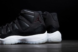 Jordan 11 retro 7210