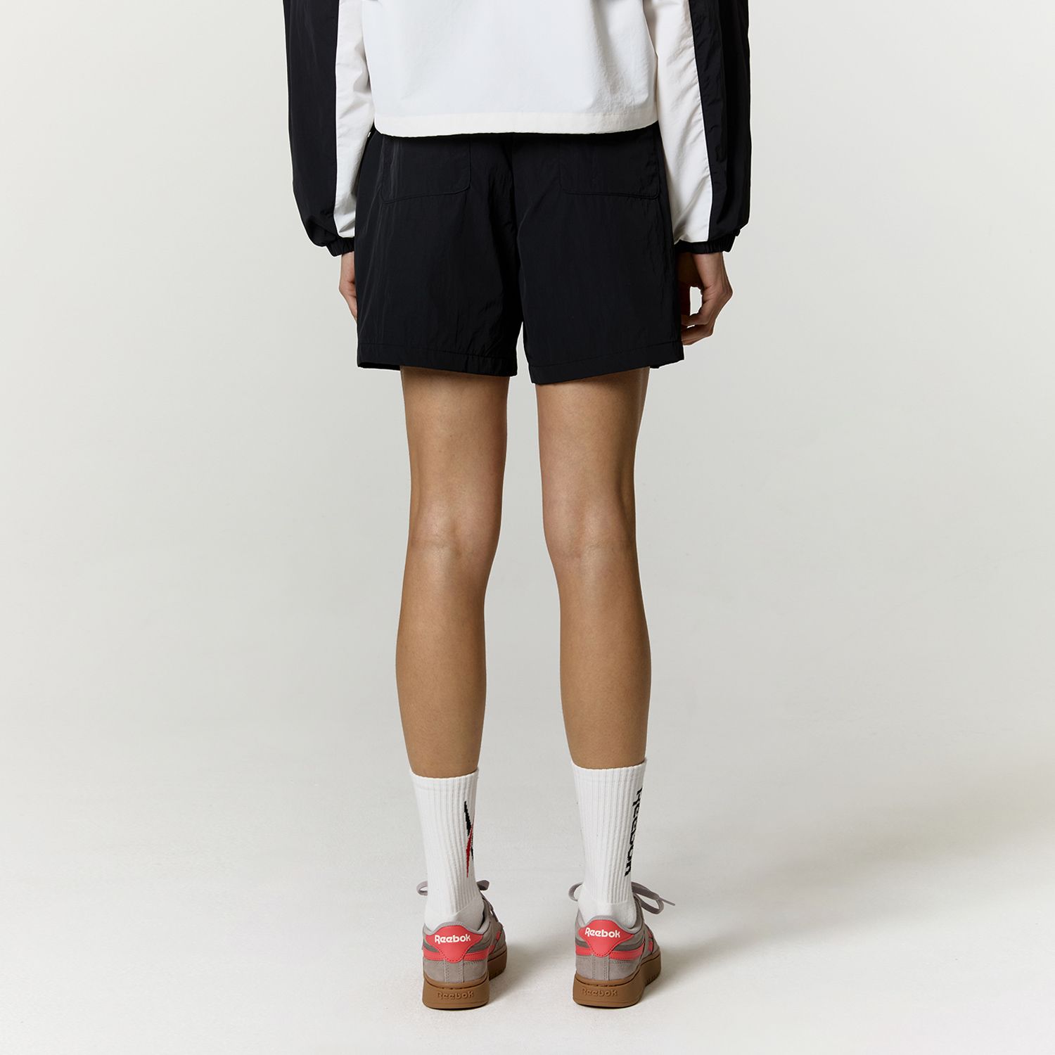Women's Ellipse Short Shorts