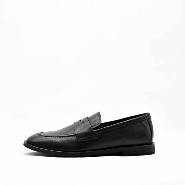 Sasha Fabiani WOMEN LOAFERS