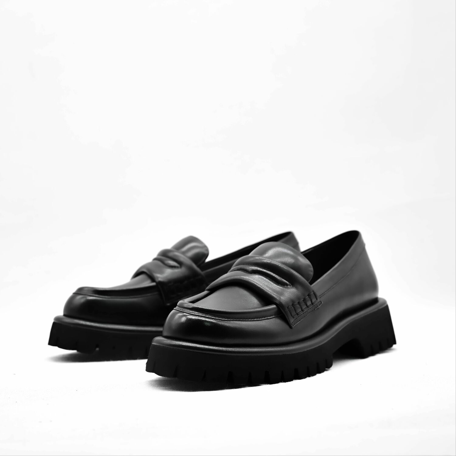 Sasha Fabiani WOMEN LOAFERS