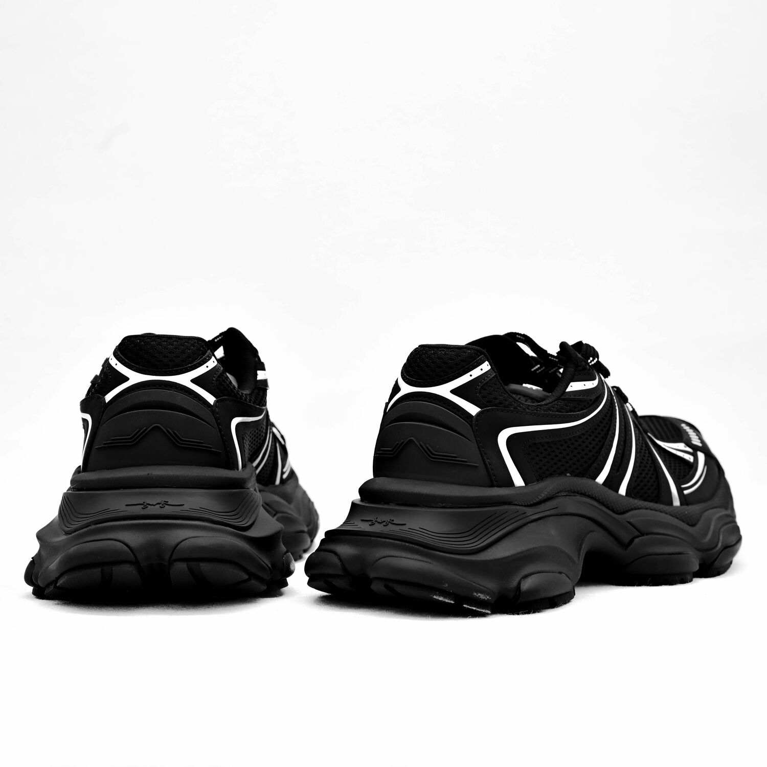 CINDY C ERIC MEN SNEAKERS