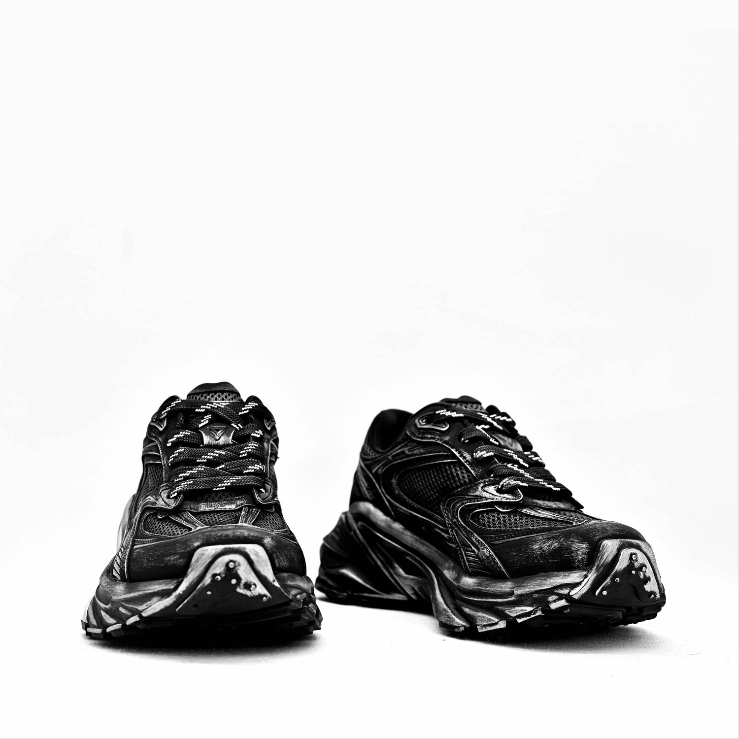 CINDY C ERIC MEN SNEAKERS