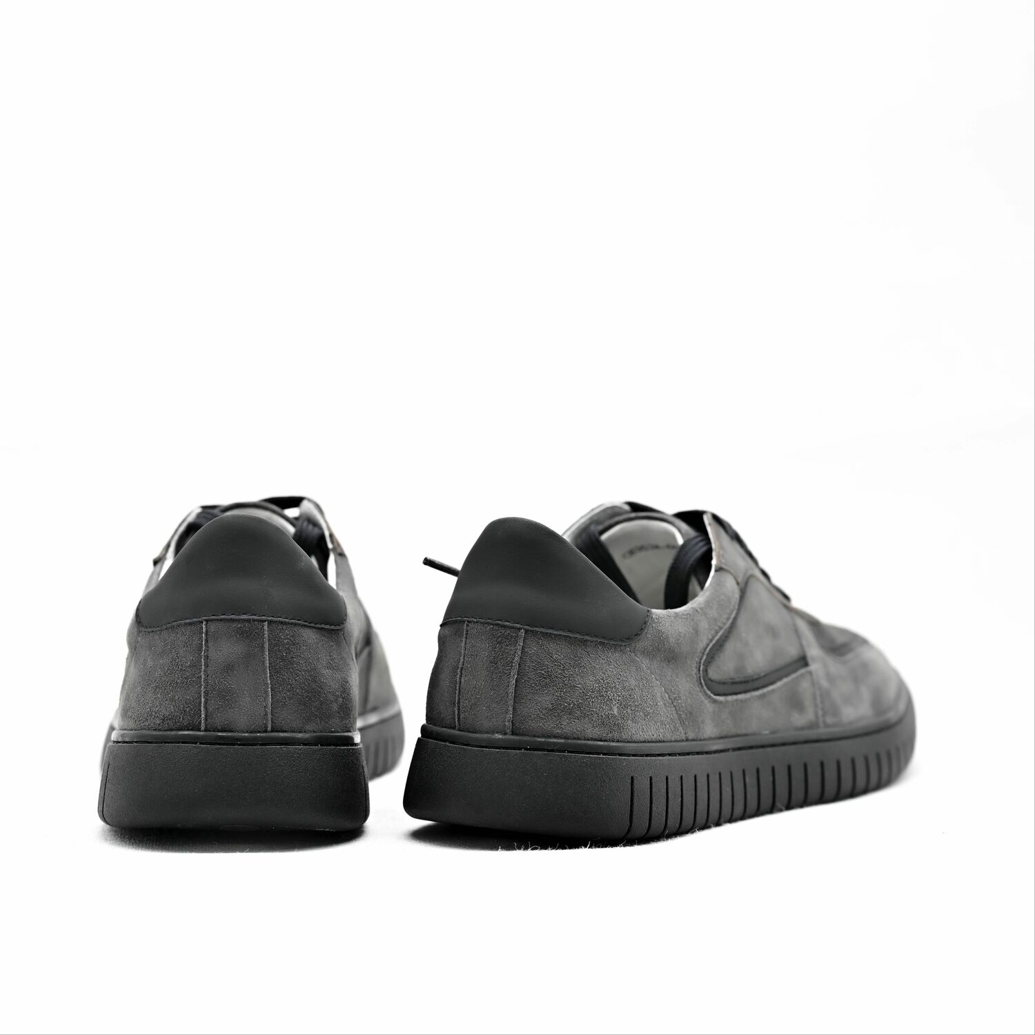 CINDY C ERIC MEN SNEAKERS