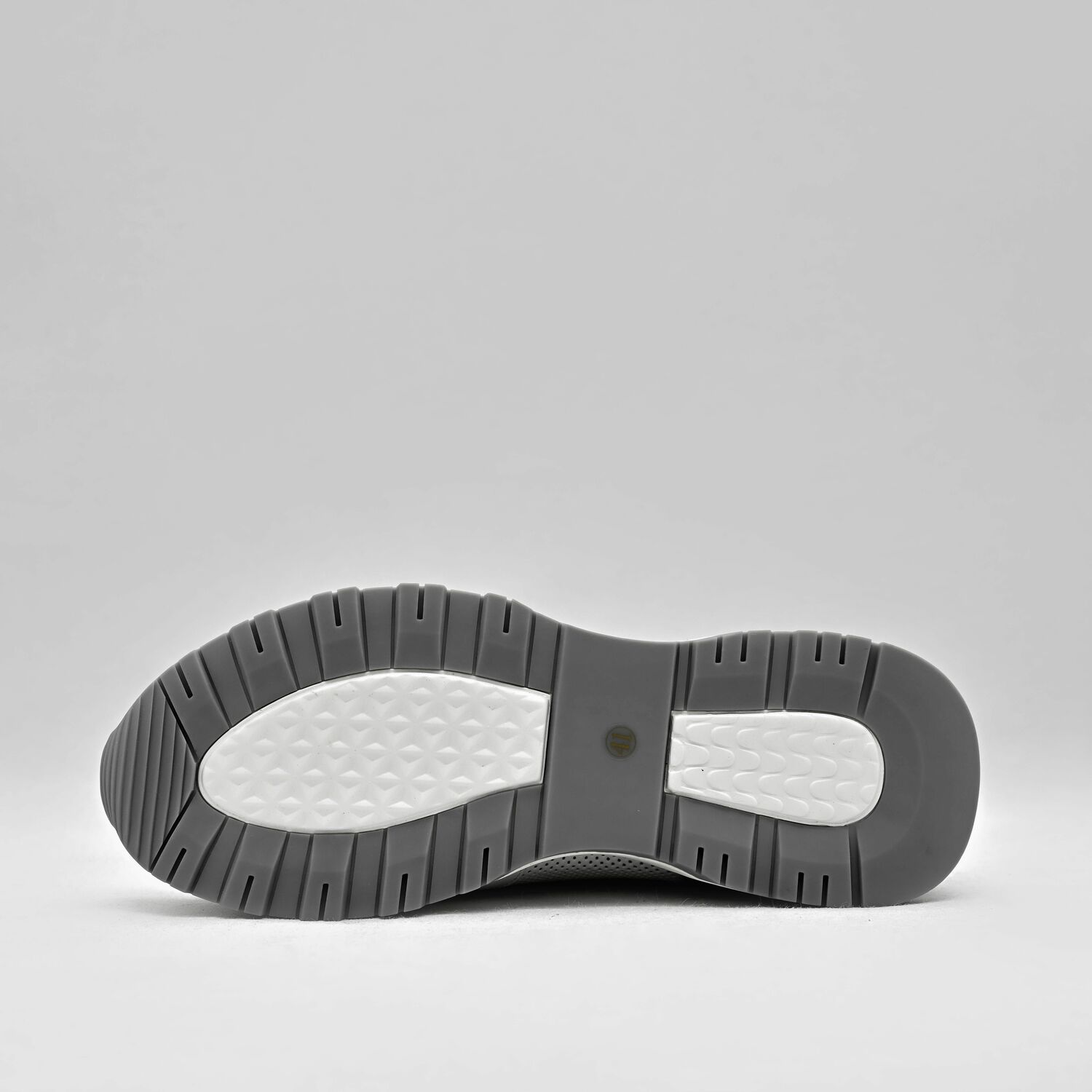 CINDY C ERIC MEN SNEAKERS