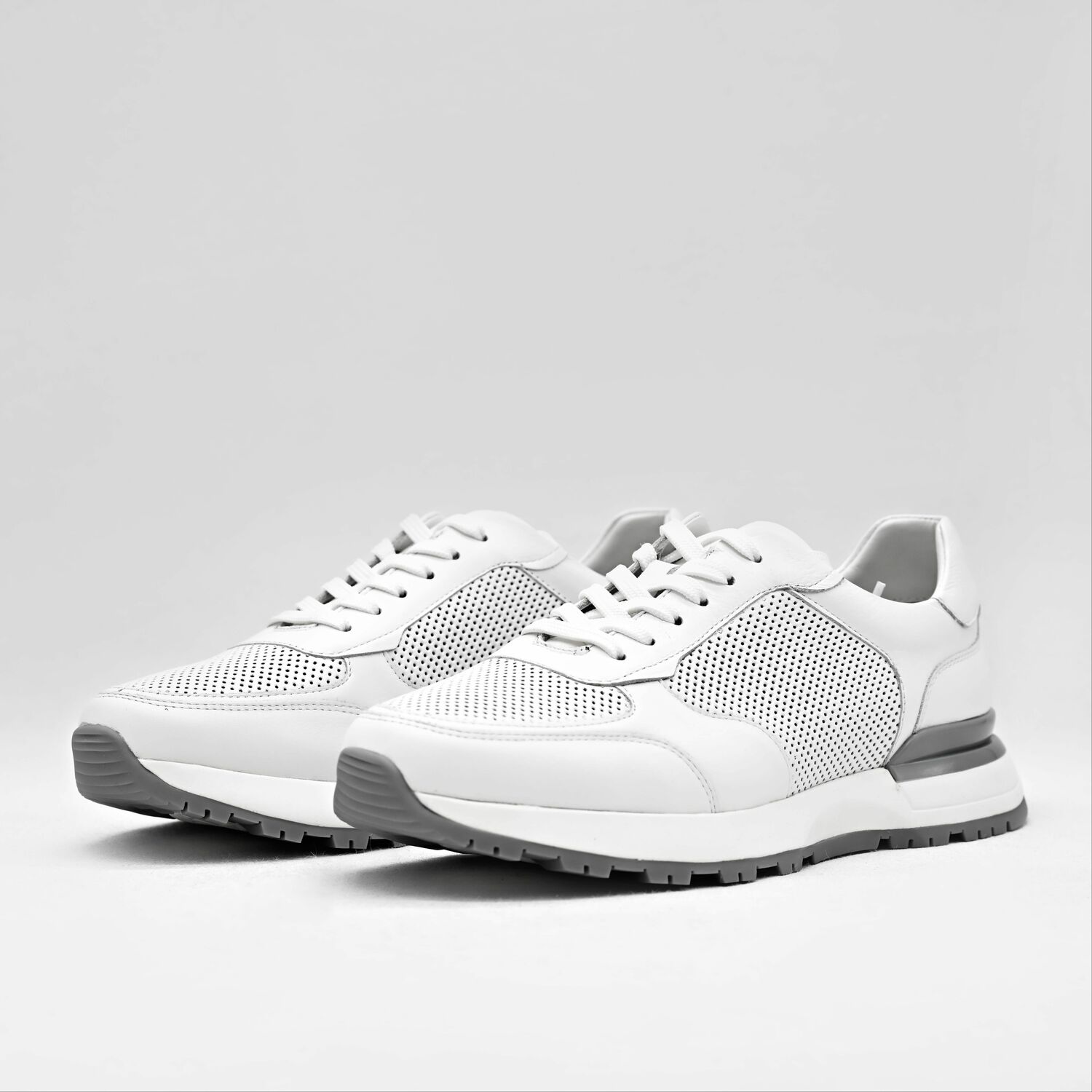 CINDY C ERIC MEN SNEAKERS