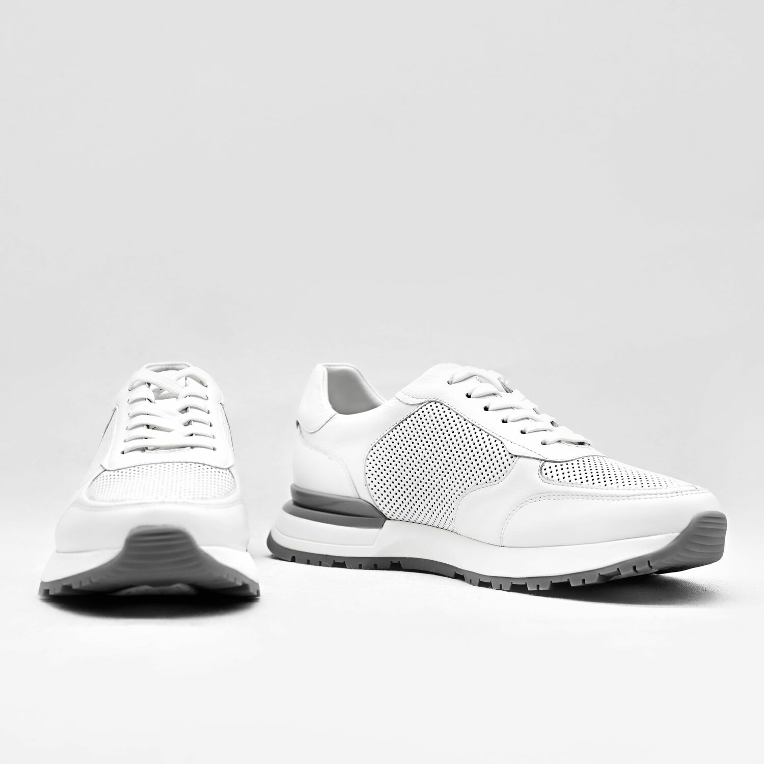 CINDY C ERIC MEN SNEAKERS