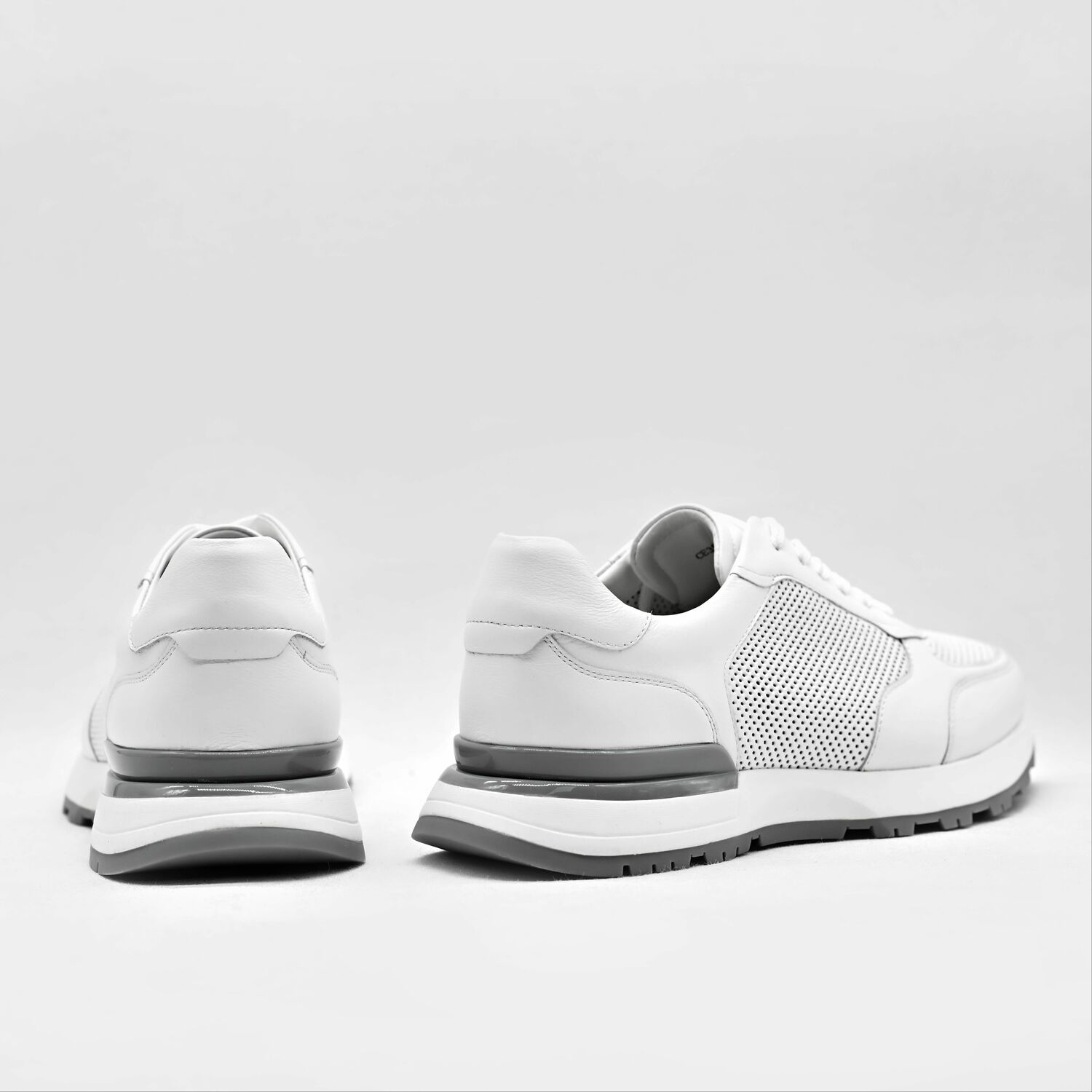 CINDY C ERIC MEN SNEAKERS