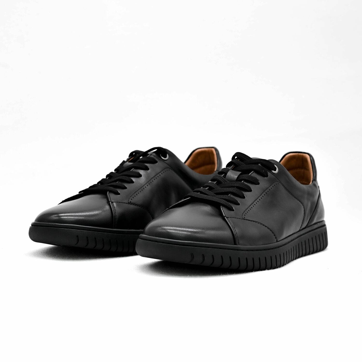 CINDY C ERIC MEN SNEAKERS