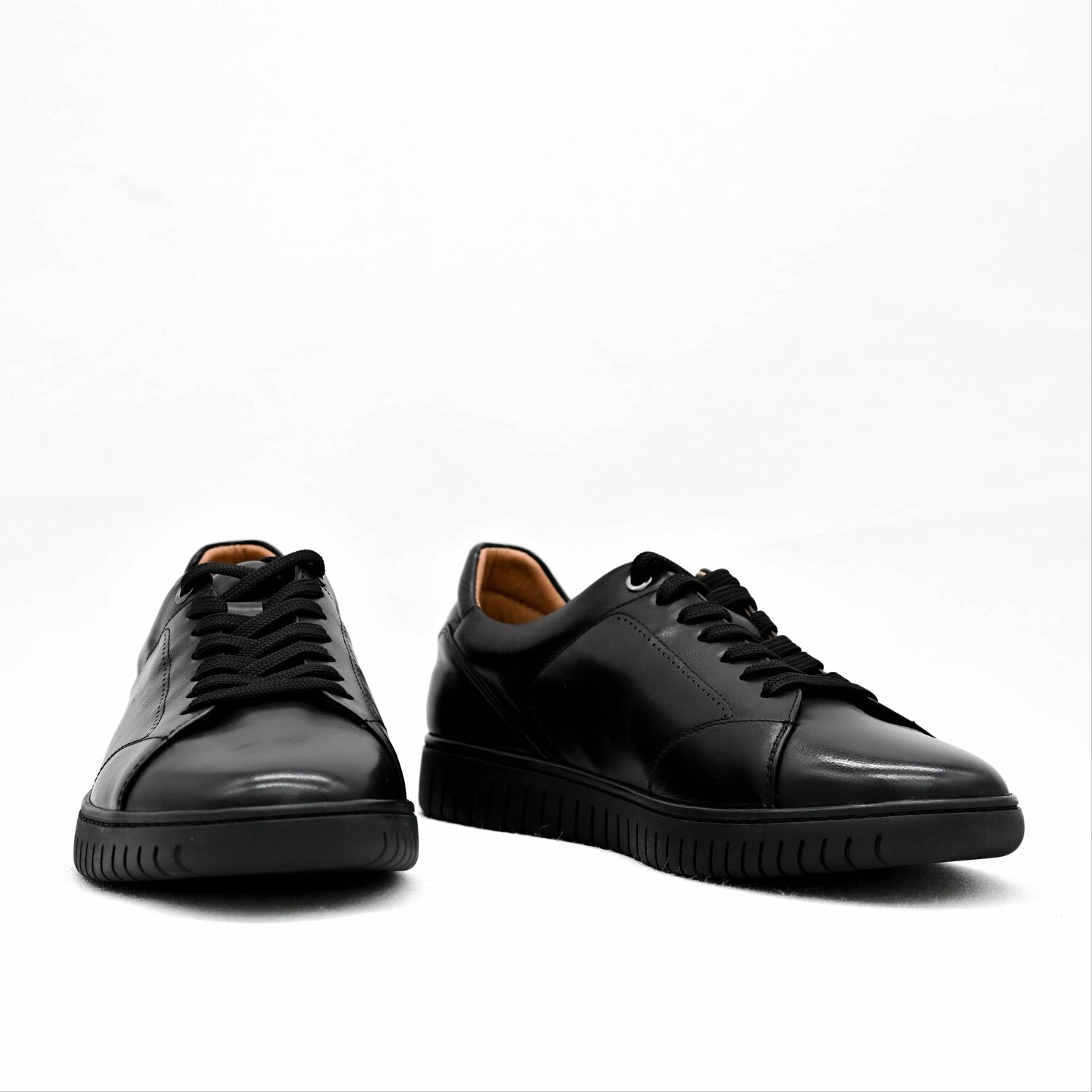 CINDY C ERIC MEN SNEAKERS