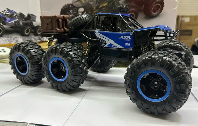 6x6 