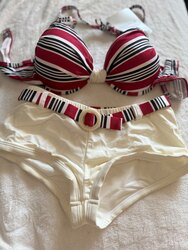 Бикини, усны хувцас