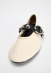 Ballet flat