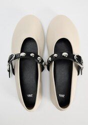 Ballet flat