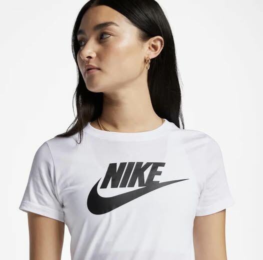 Nike Basic White T-Shirt