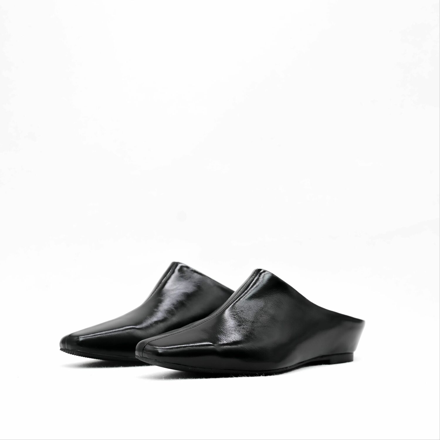 CINDY C ERIC WOMEN SLIPPERS