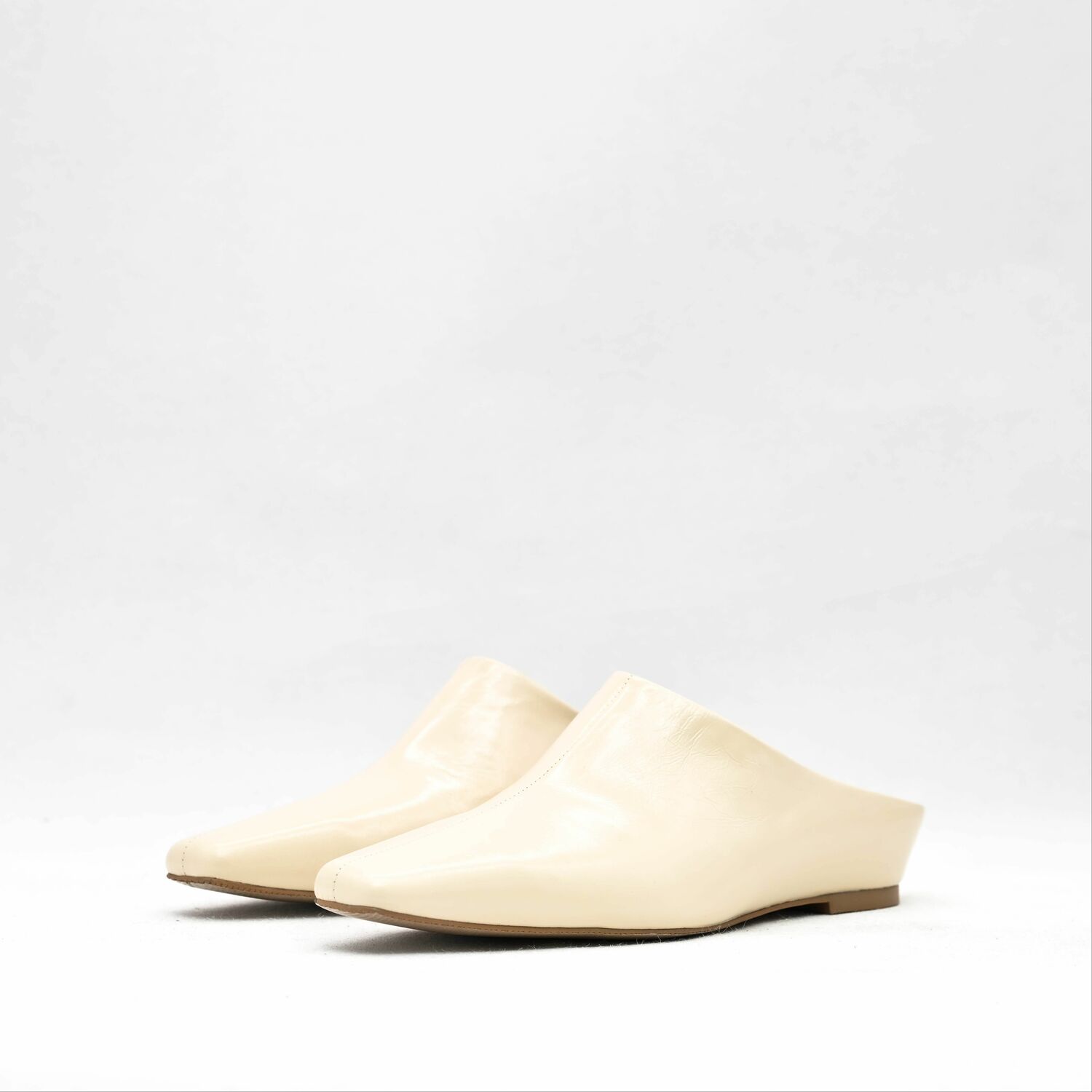 CINDY C ERIC WOMEN SLIPPERS