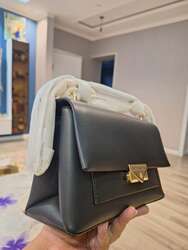 Michael kors cece medium хар өнгө