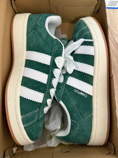 Adidas campus
