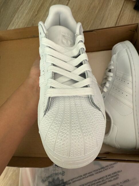 Adidas superstar