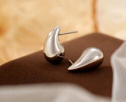 Трэнд мөнгөн хатгадаг ээмэг