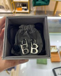 Balenciaga ээмэг