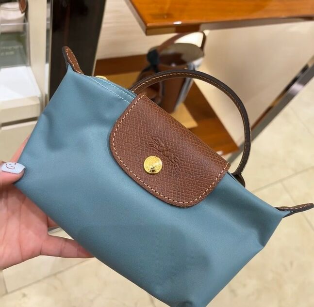 Mini pouch