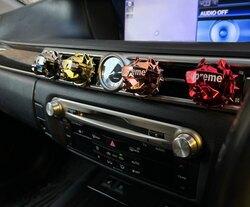 Supreme автомашины гоёлын үнэртүүлэгч