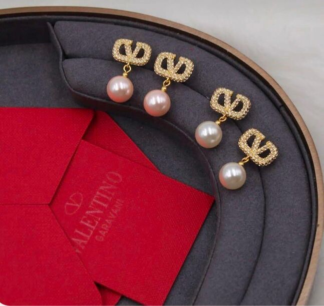 Valentino ээмэг