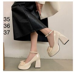 Лакан өргөн өсгийт