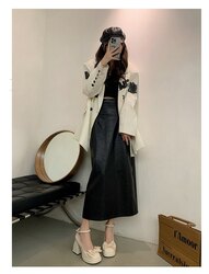 Лакан өргөн өсгийт