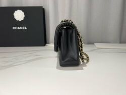 Chanel - classic 11.12 арьсан цүнх