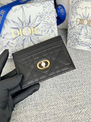 Dior-  jolie freesia card holder