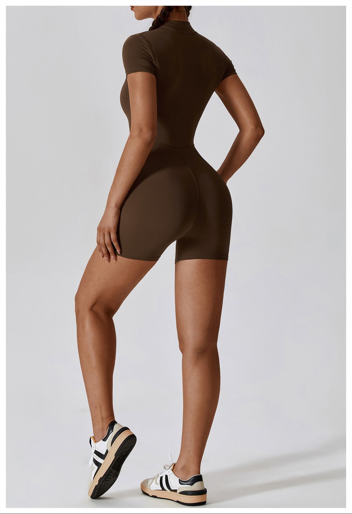 Sleeve bodysuit brown