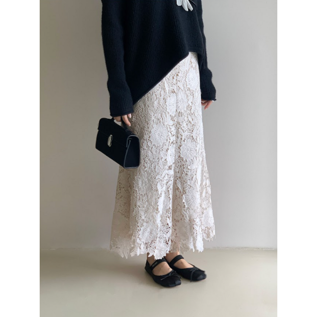 white lace skirt